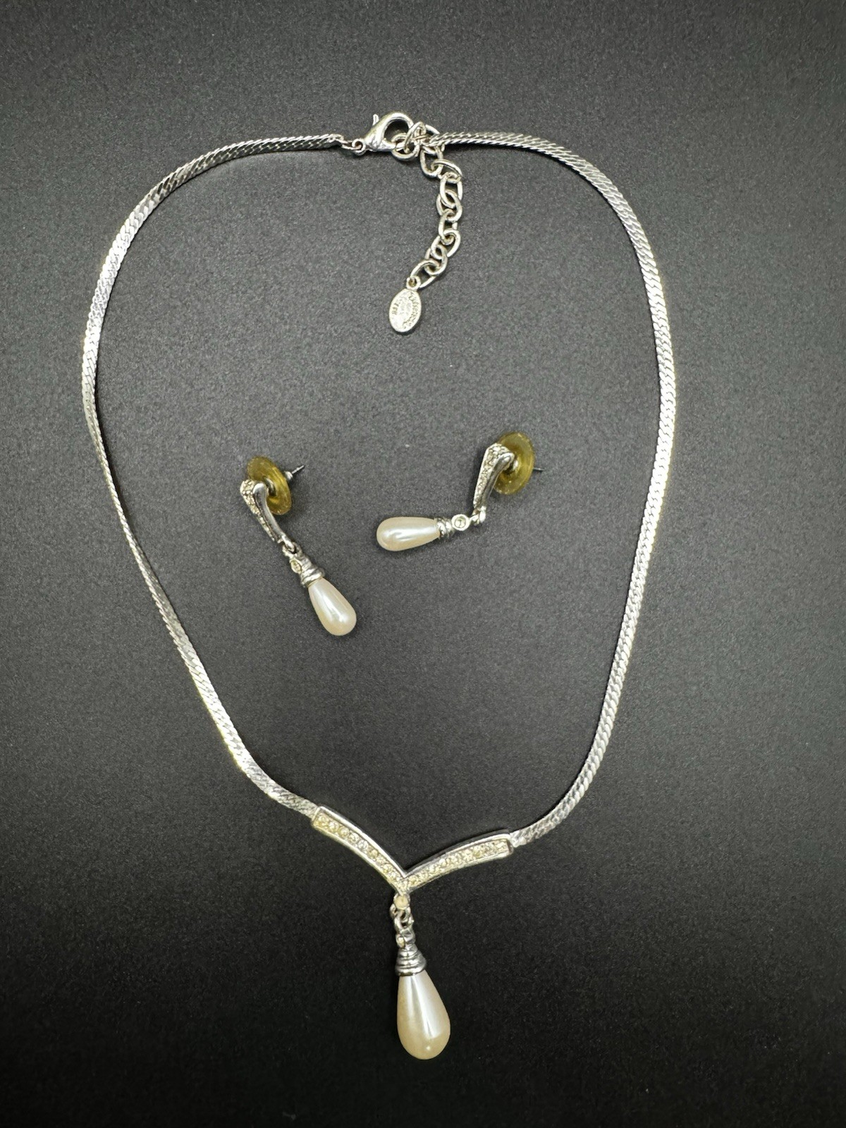 Vintage All Occasion Bracelet And Earring Set – Silver Tone And Pearl