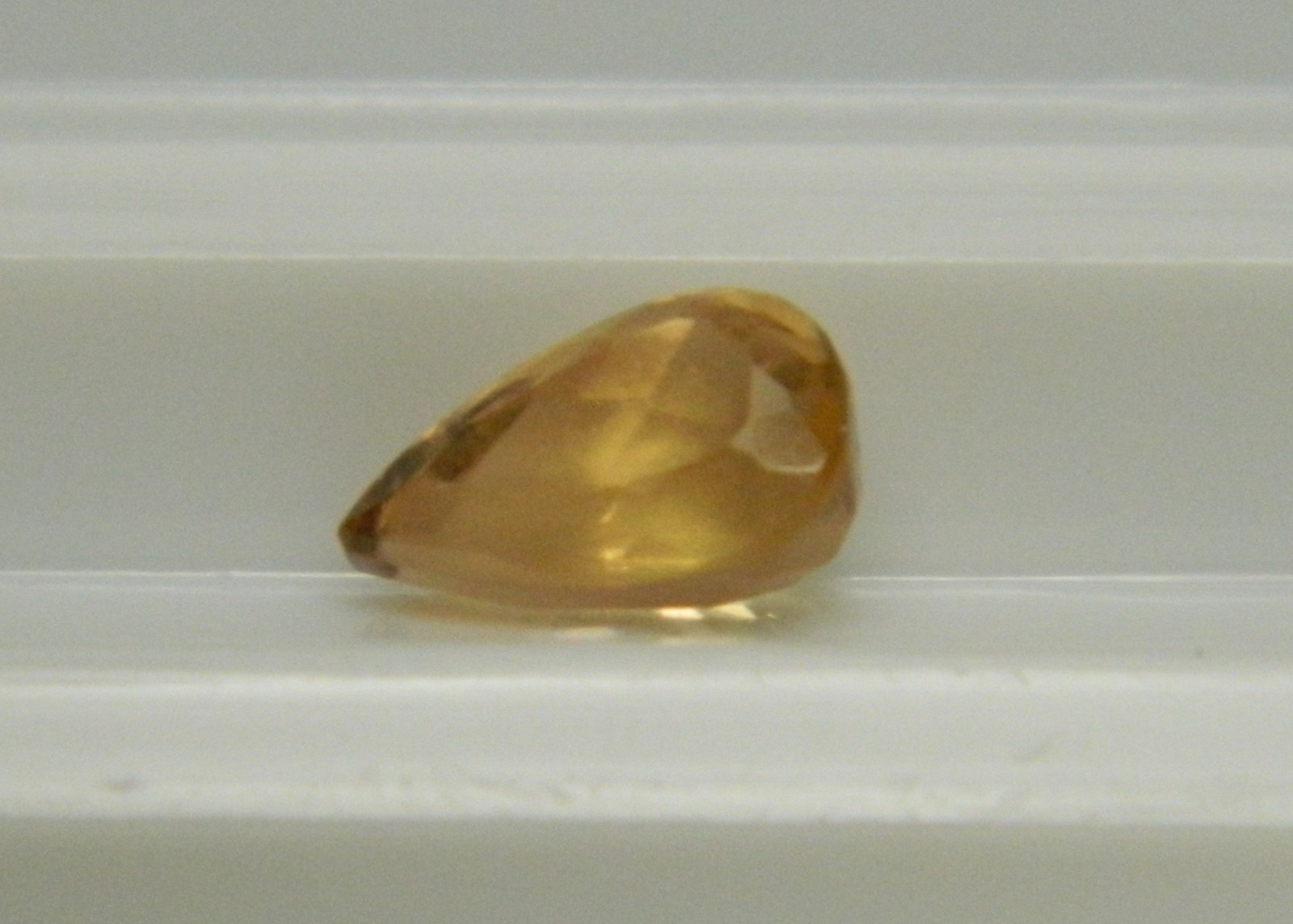 Imperial Topaz 0.94 Ct Clarity IF Pear Cut Natural Golden Brazil I199
