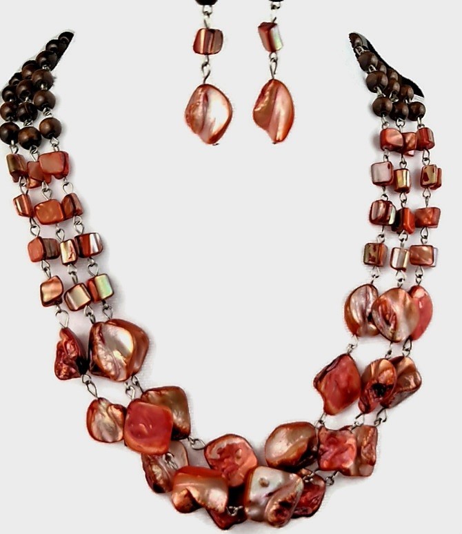 Iridescent Peach Mother of Pearl Shell 3-Strand Statement Necklace & Earring Set