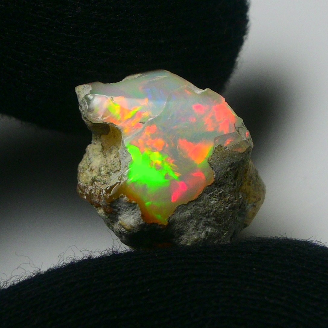 Natural Ethiopian White Opal Rough 21.25 Ct – Ideal for Jewelry, Welo Fire Opal
