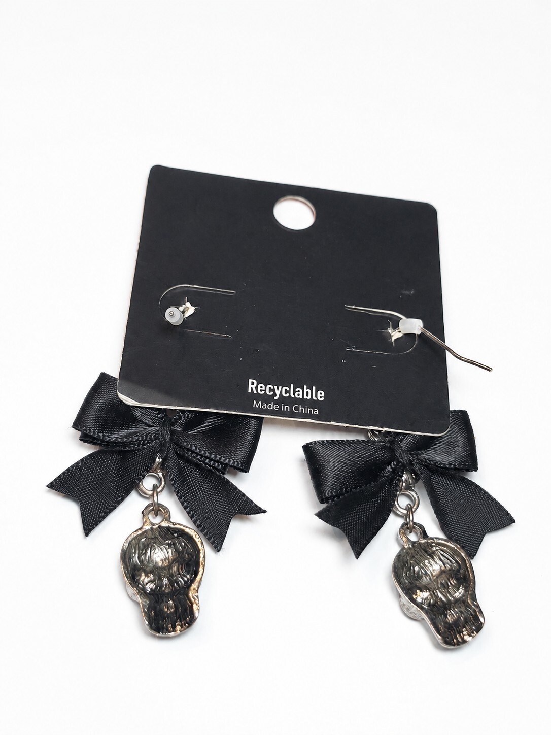 Social Collision Goth Emo Skull Bow Drop Earrings Red Rhinestone Eyes NWT
