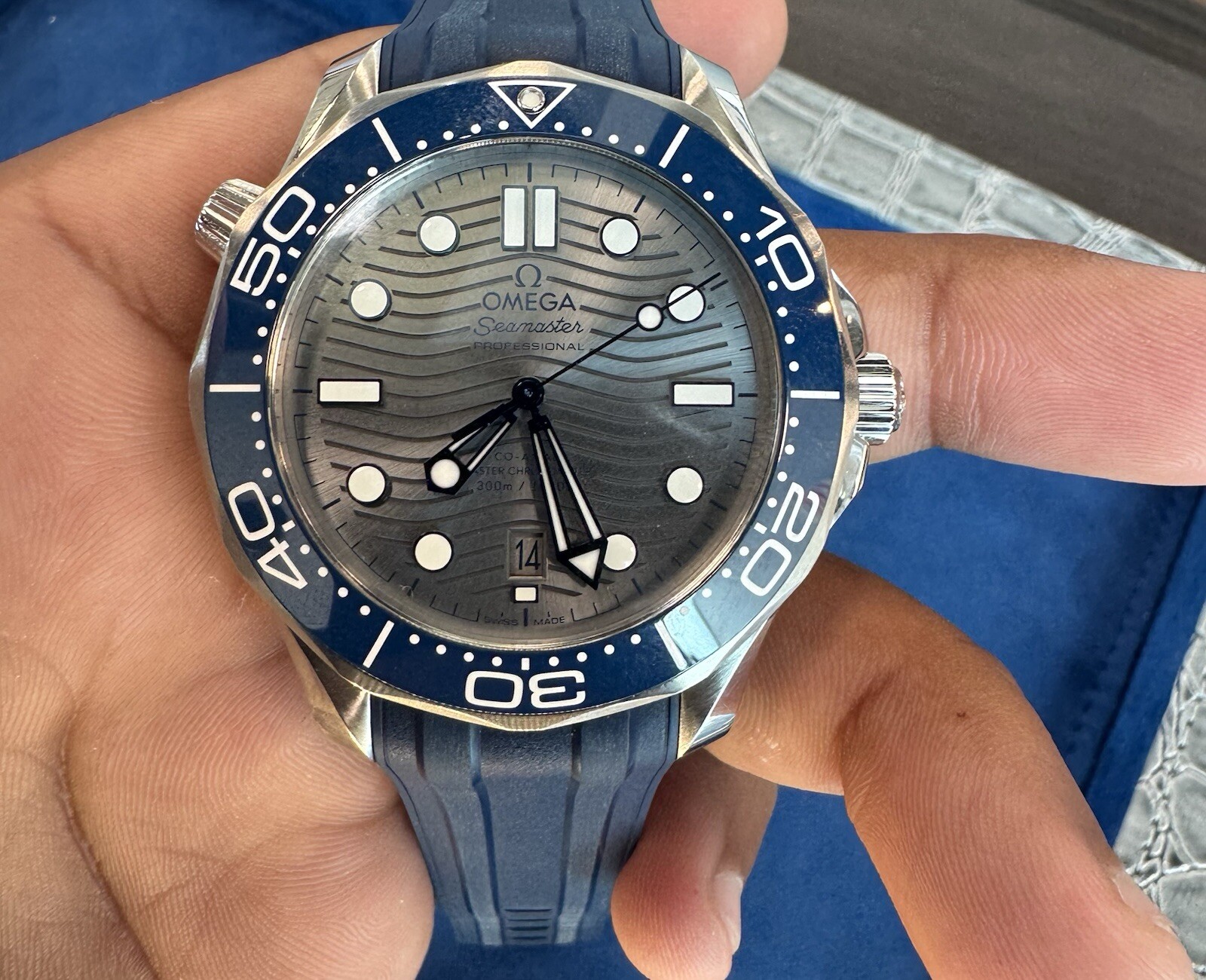 OMEGA Seamaster Diver 300M 210.32.42.20.03.002
