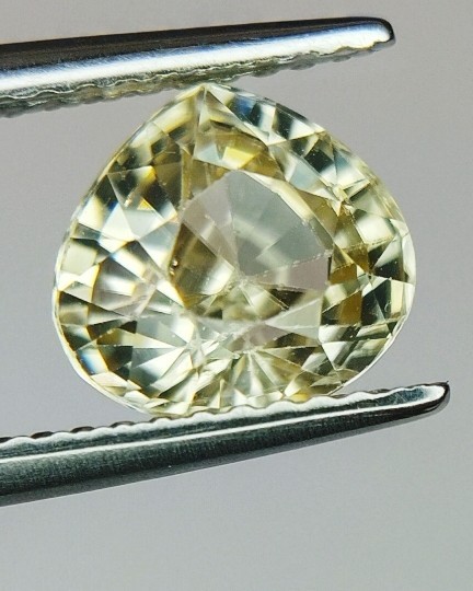 2.70 CT 1 PC TOP MOST BEAUTIFUL ZIRCON PEAR LOOSE GEMSTONE