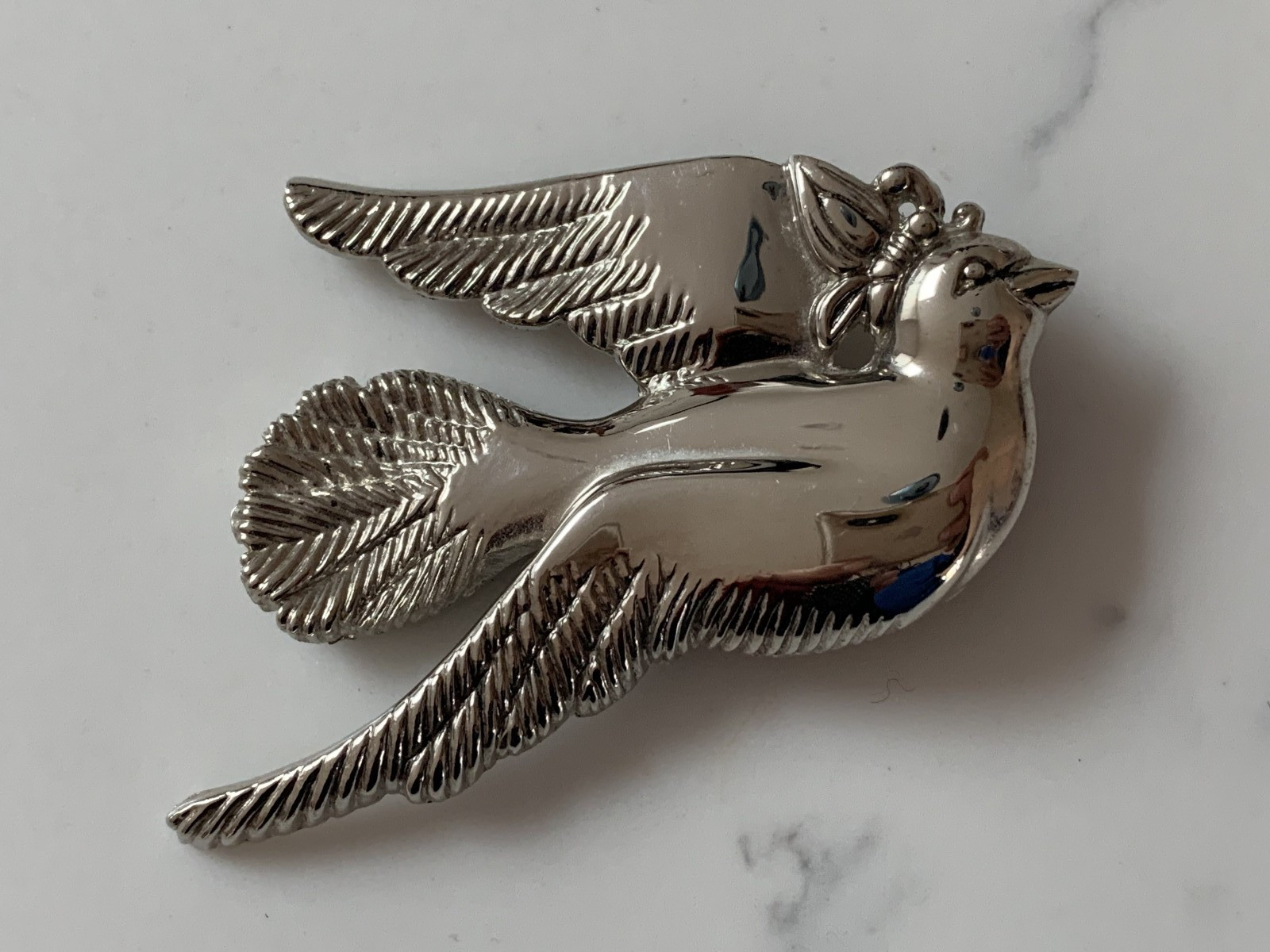 Vintage John Hardy Designed Peace Dove Bird, Silver Toned Clip Signed 2 3/4”