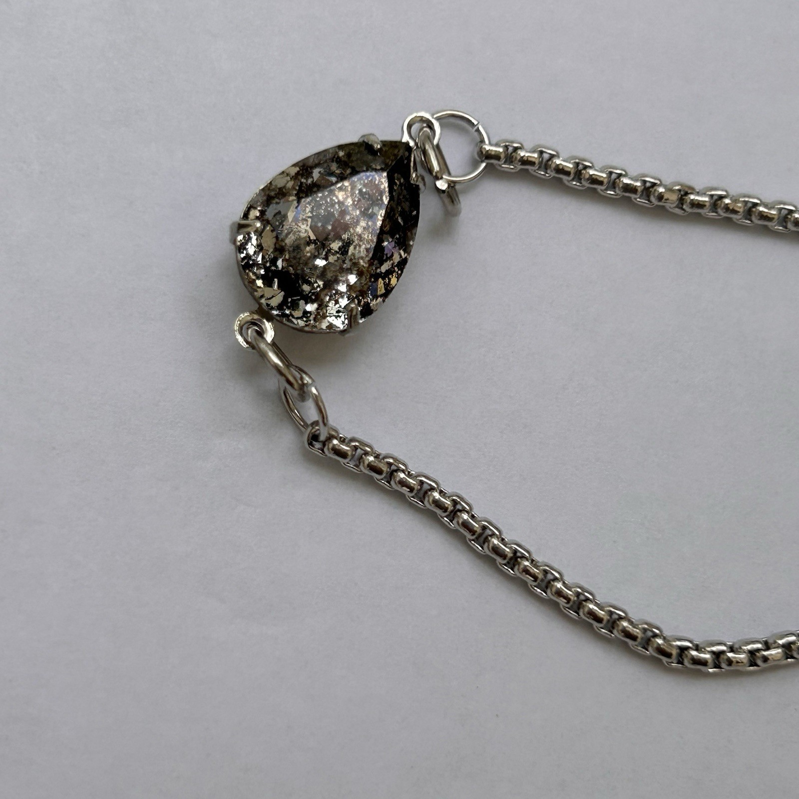 Charcoal Gray Iridescent Silvertone Jewel Crystal Teardrop Bracelet Adjustable