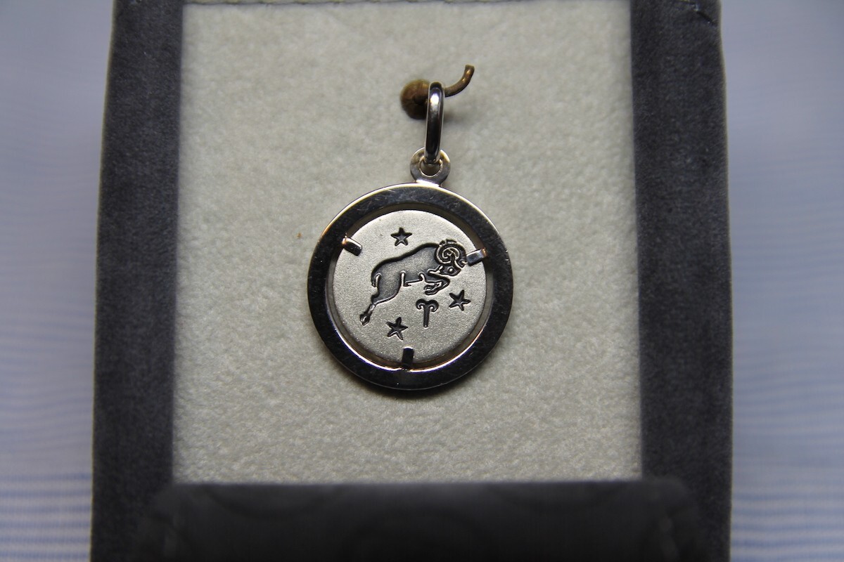 UNOAERRE Zodiac Horoscope Aries Pendant in Silver, Vintage