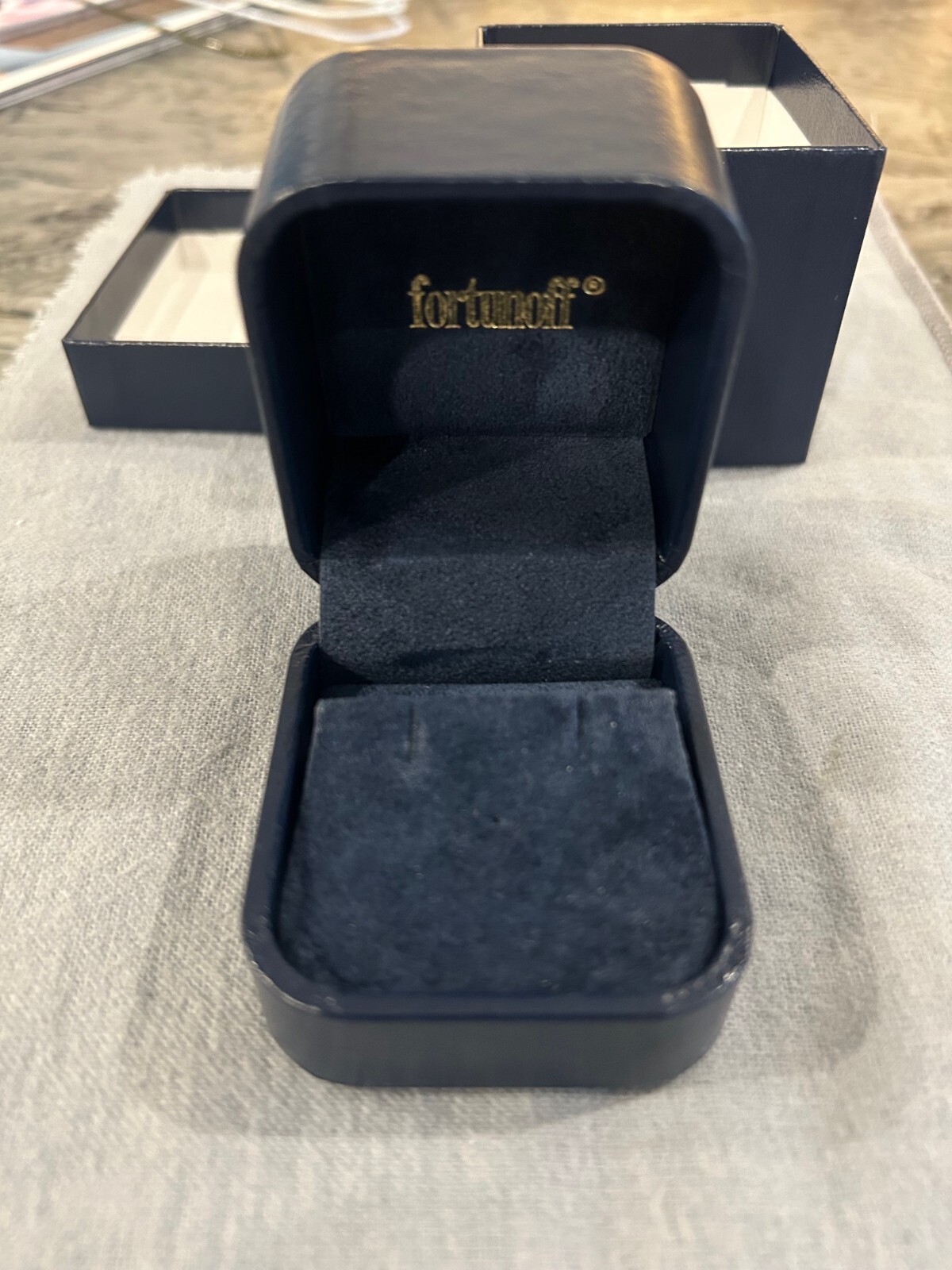 Fortunoff Jewelry Box Empty for Earrings with Gift Box