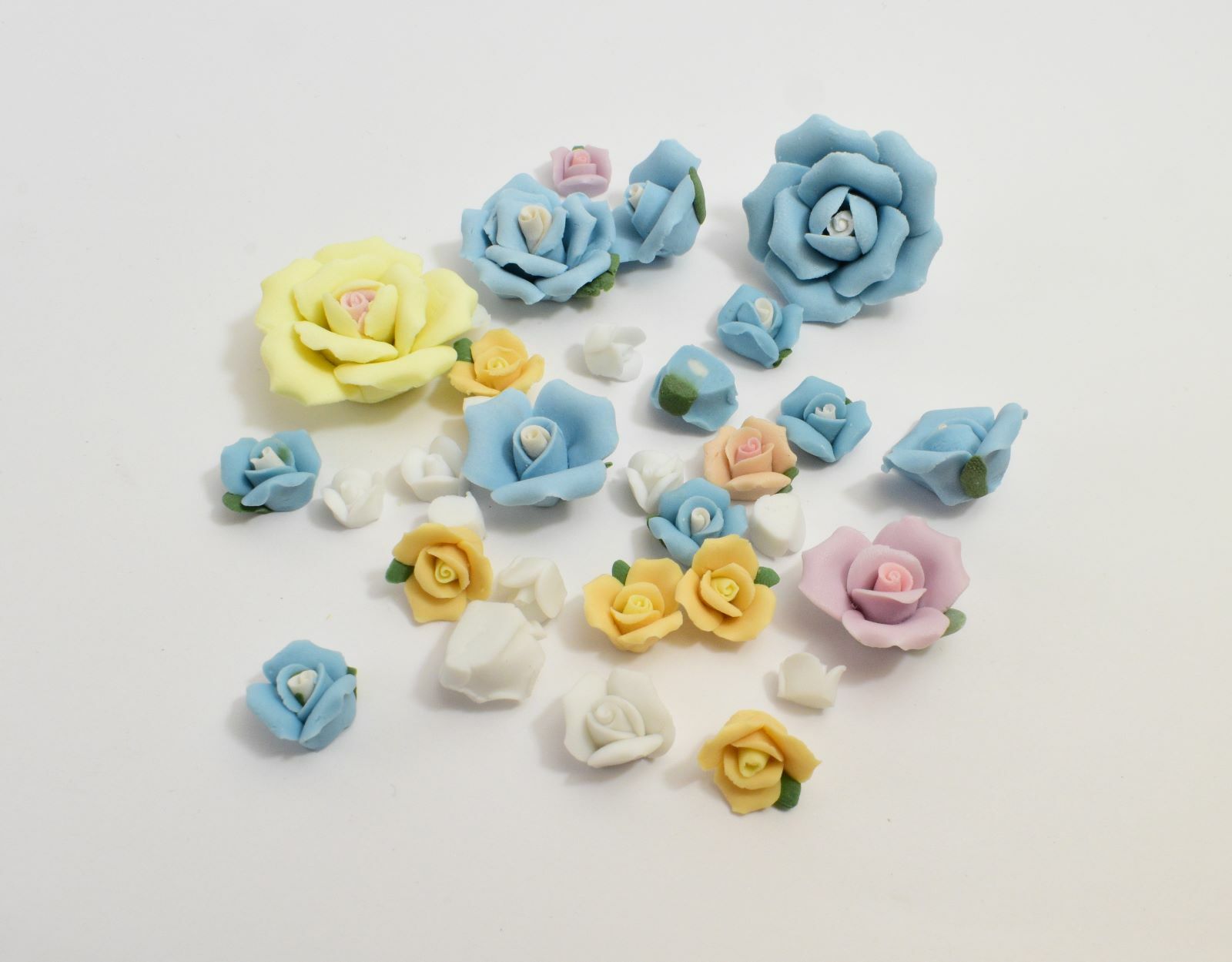Porcelain Flowers Lot Mix Color Size Flatback DIY 8-26 mm 30 pcs Capodimont​e