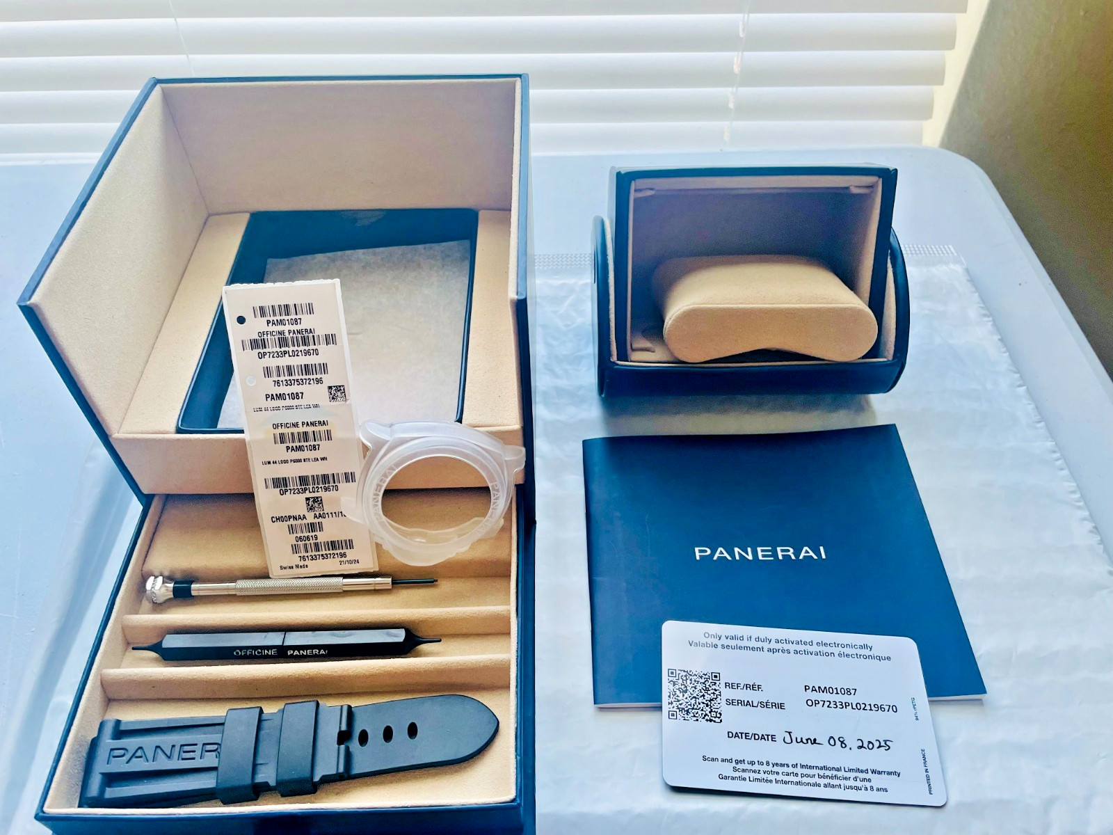 Panerai Luminor 1087 White Dial Watch 44mm – PAM01087 FULL SET & EXTRAS!