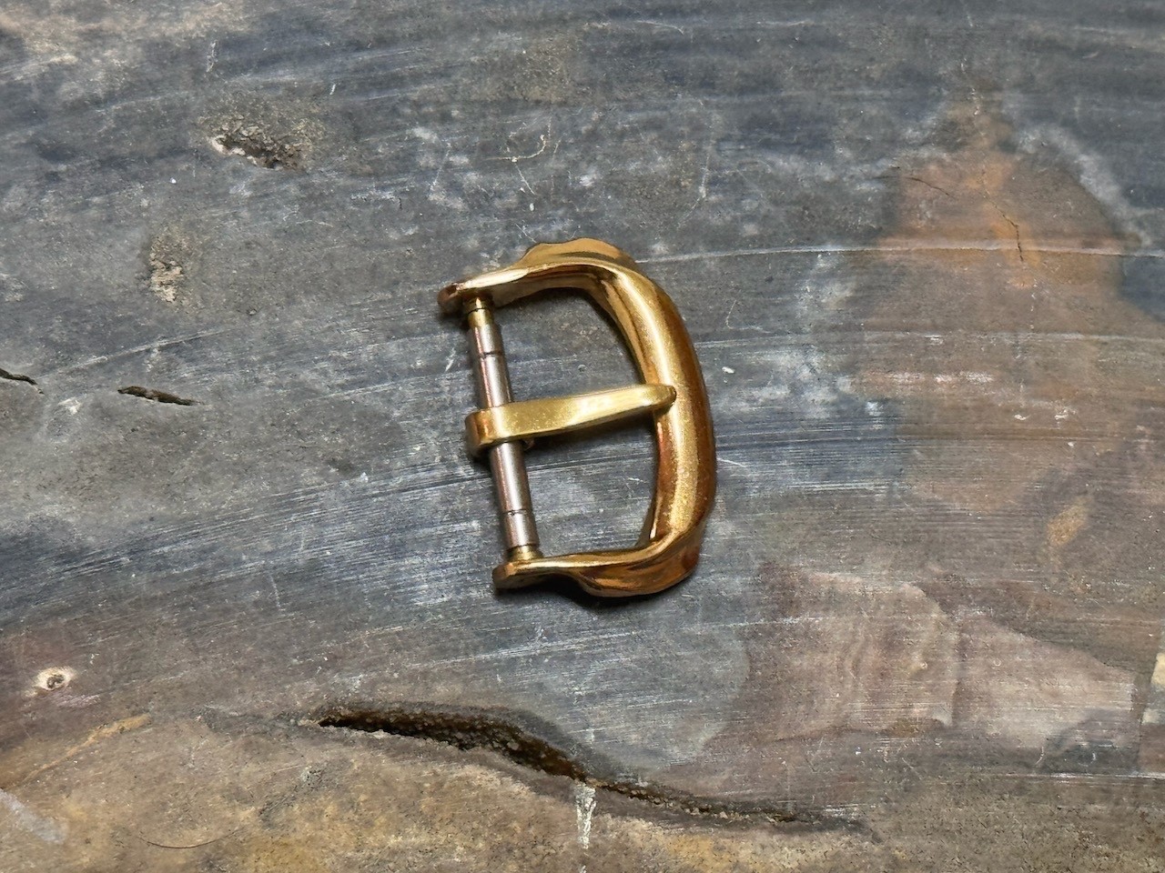 Faceted corners 1930s NOS vintage 16mm yellow gold-plated vintage watch buckle