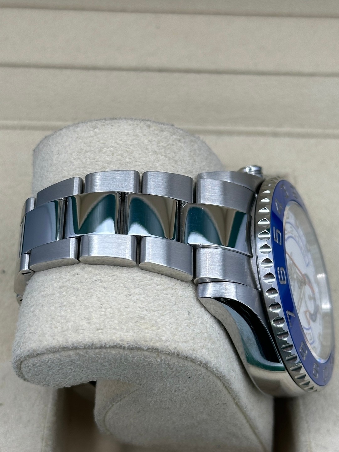 Rolex 116680 Mercedes Hand Yacht Master
