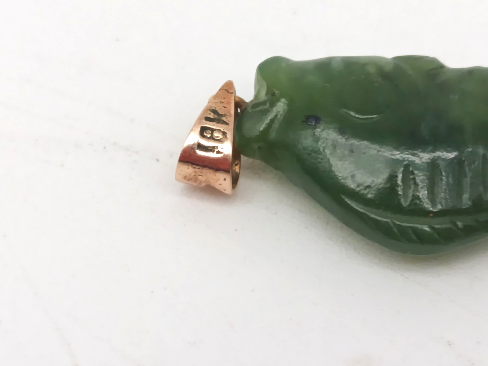 Vintage 18k Yellow Gold Pendant – Green Jadeite Hand Carved Koi Fish Hong Kong
