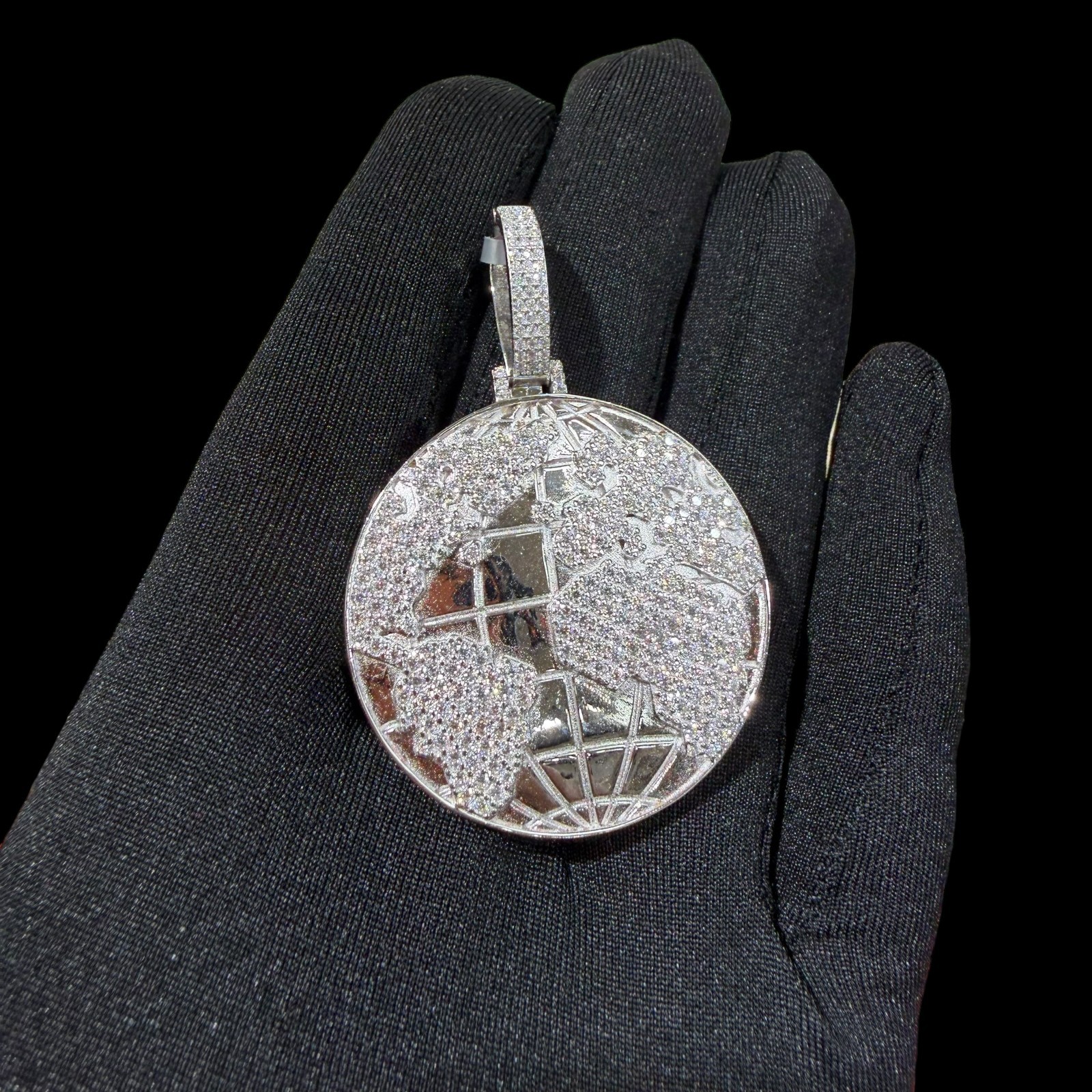 Moissanite World Globe Pendant Iced Pass Tester Solid 925Silver + Rope Chain