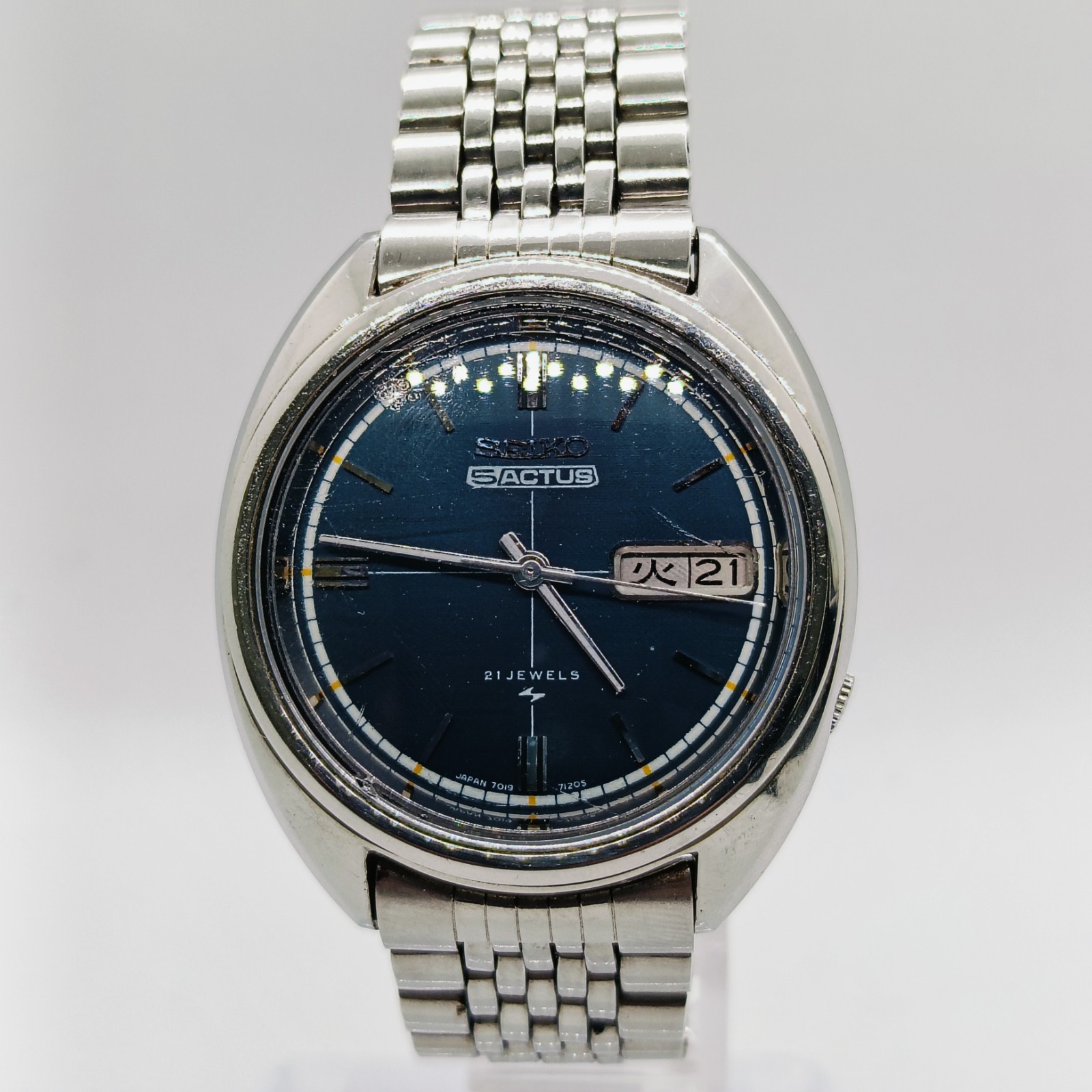 Vintage SEIKO 5 ACTUS 7019-7070 Automatic 21J Blue Dial Day Date Men’s Watch