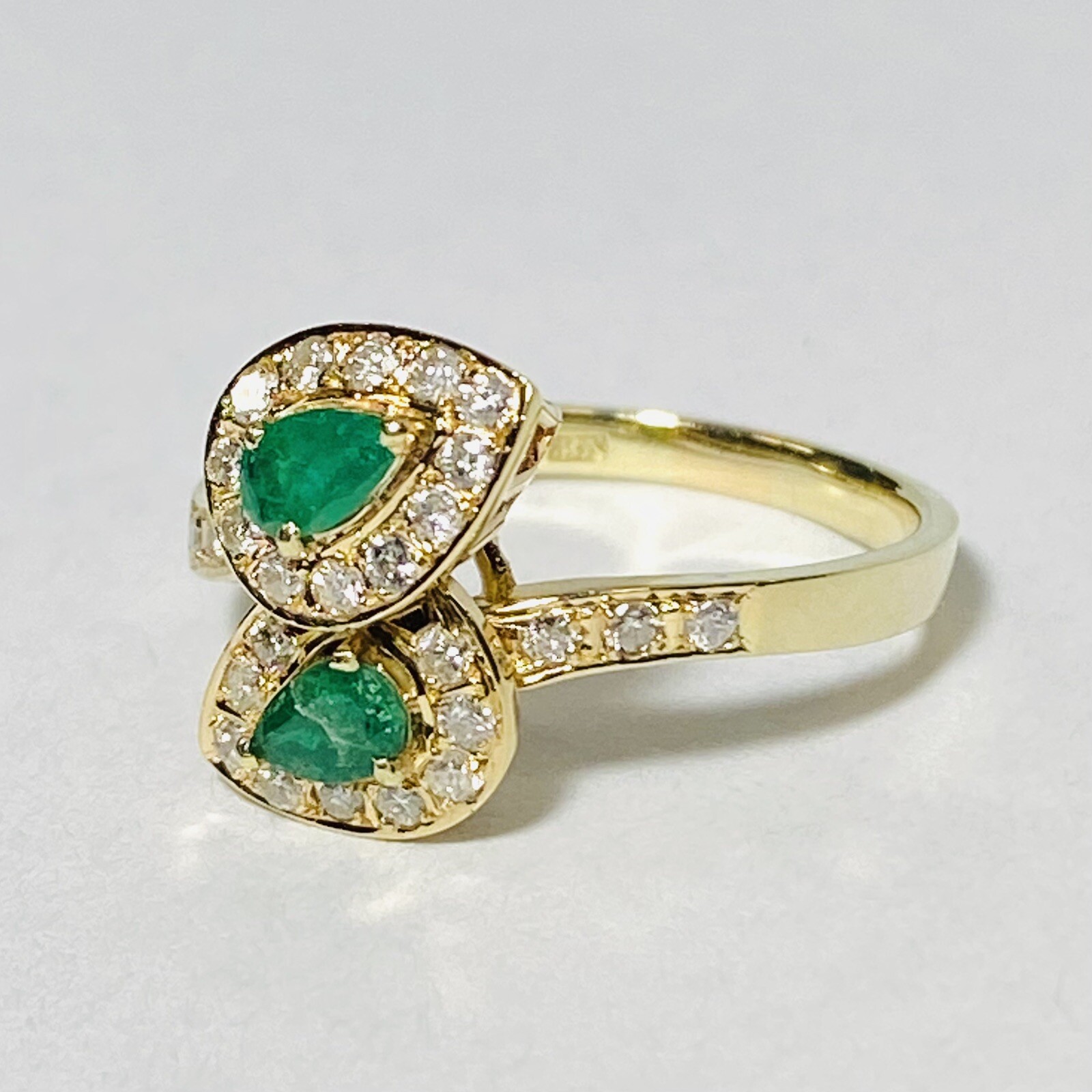 14K Yellow Gold 0.50ctw Pear Emerald 0.40ctw Diamond Size 7.75 Bypass Ring 3.4g