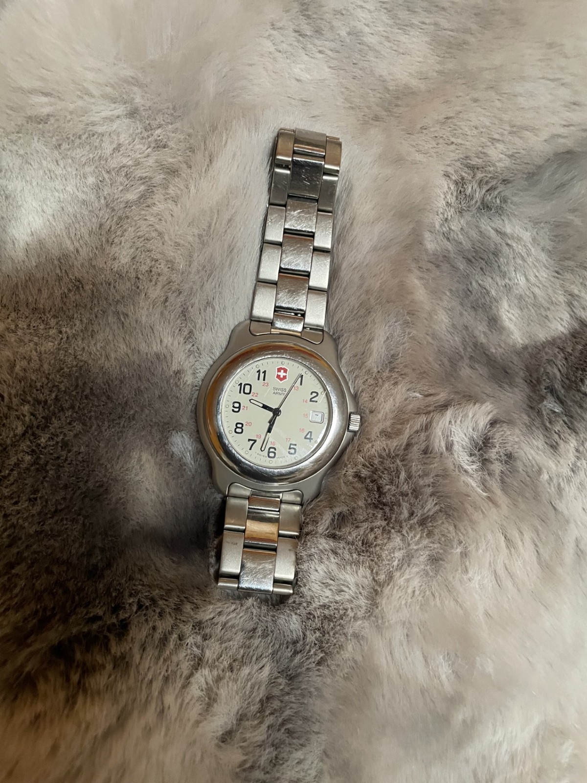 Victorinox SWISS ARMY Officer Men Watch white Dial