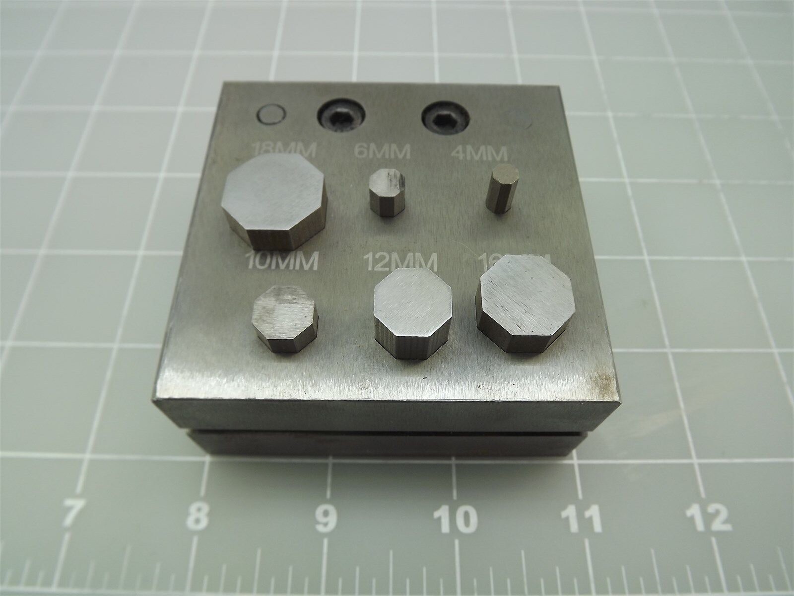 Disc Cutter With 6 Octangle Punch Set Size: 6MM, 4MM, 10MM, 12MM, 16MM, 18MM NEW