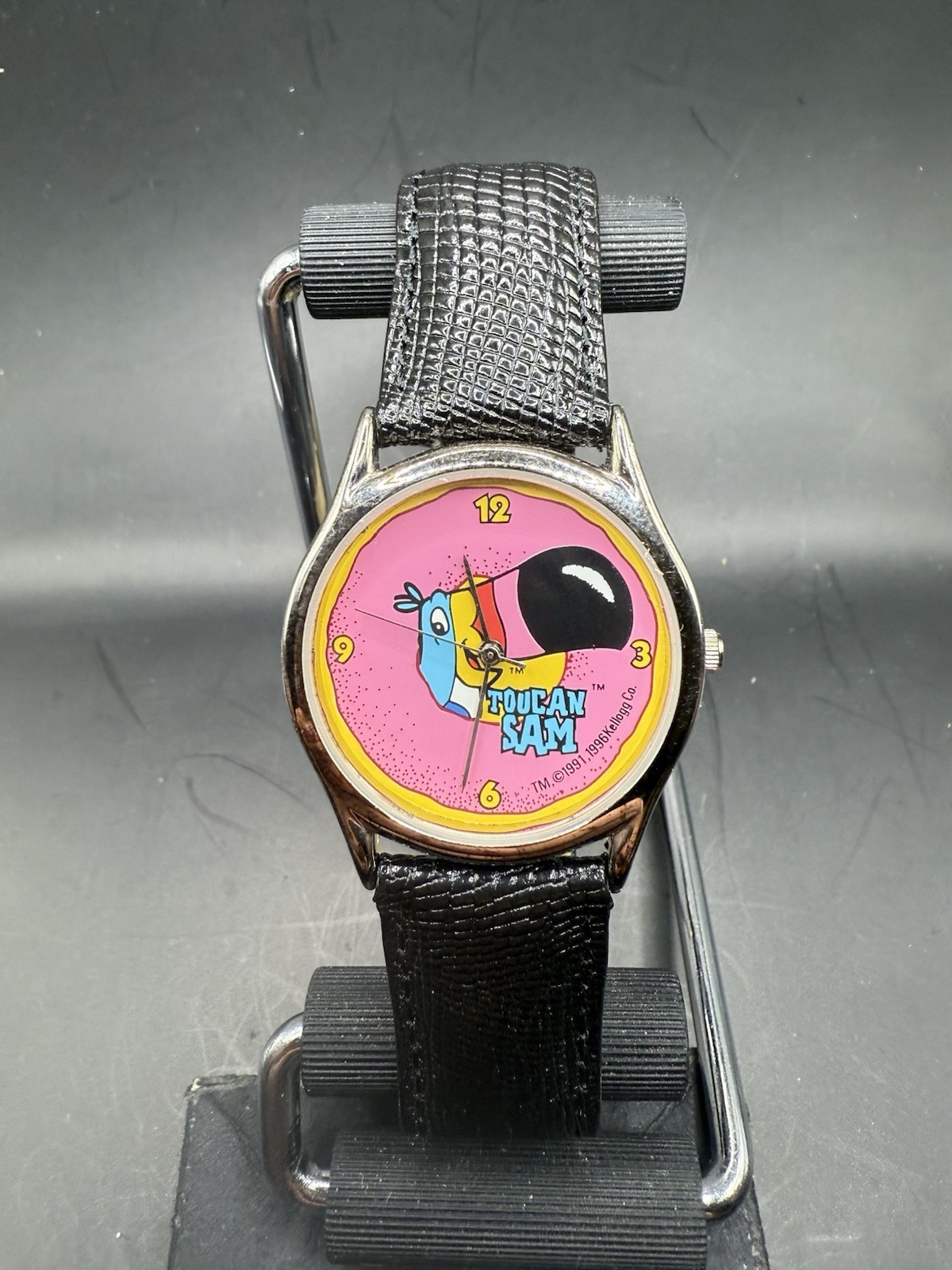 Vintage Kellogg’s Toucan Sam Fruit Loops Cereal Men’s Watch New Old Stock 33mm