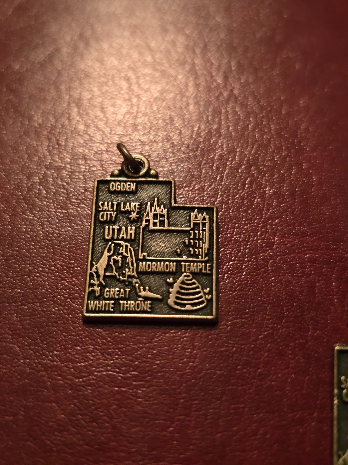 UTAH * State Charm for Bracelet * Sterling Silver 925 * Mormon White Throne