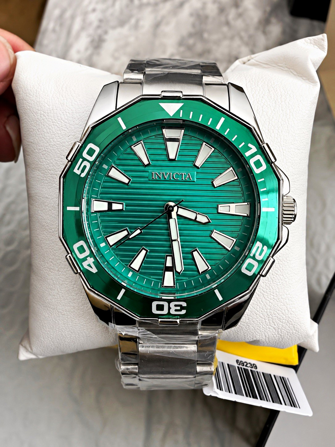 Invicta diver meridian men’s 46mm green dial/bezel stainless bracelet w box