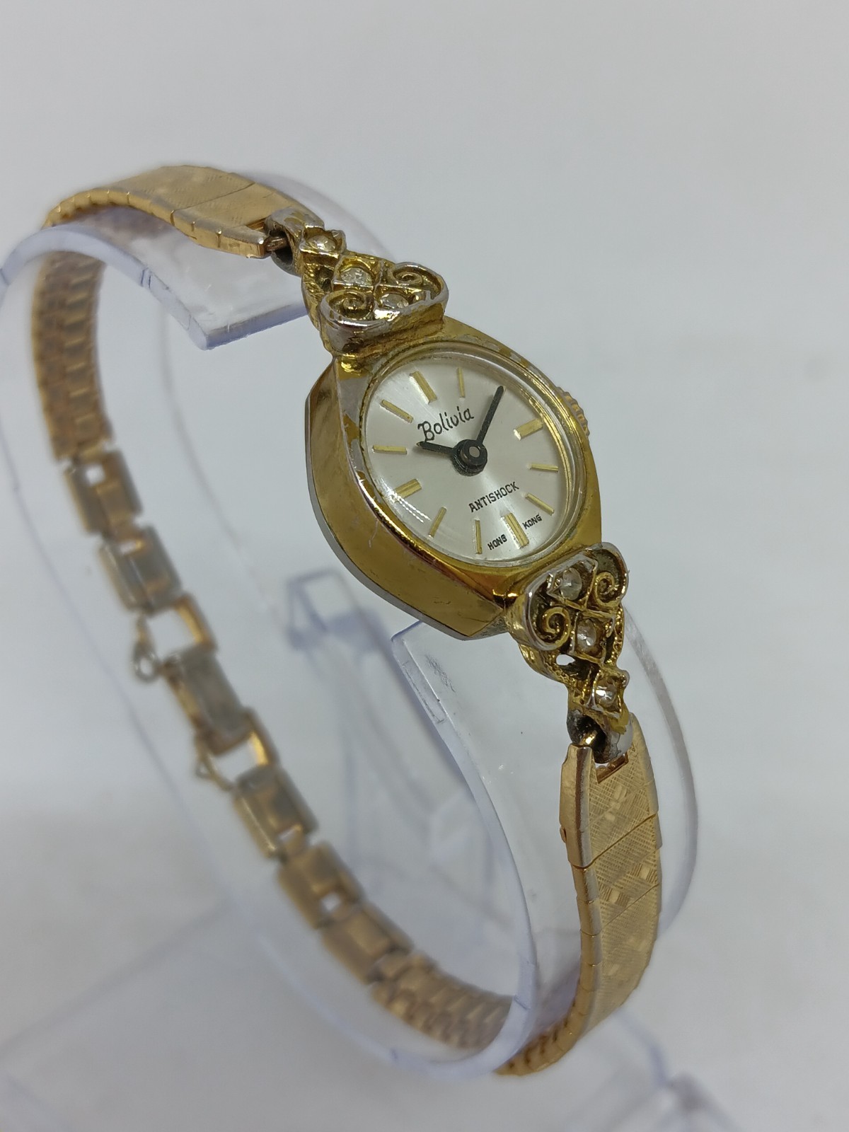 VINTAGE 1965 Bolivia Women’s 17 mm Manual Wind Gold Tone Watch