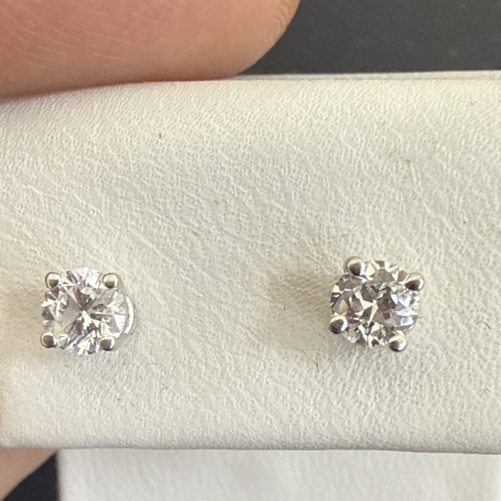 14k White Gold Natural Diamond 0.50 cts. G SI 2 I1 clarity Earrings Screw Back .