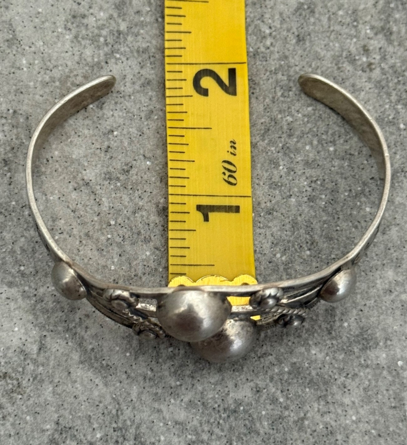 Vintage FRED HARVEY ERA Navajo DOME CONCHO Sterling Silver Bracelet 6.75 in