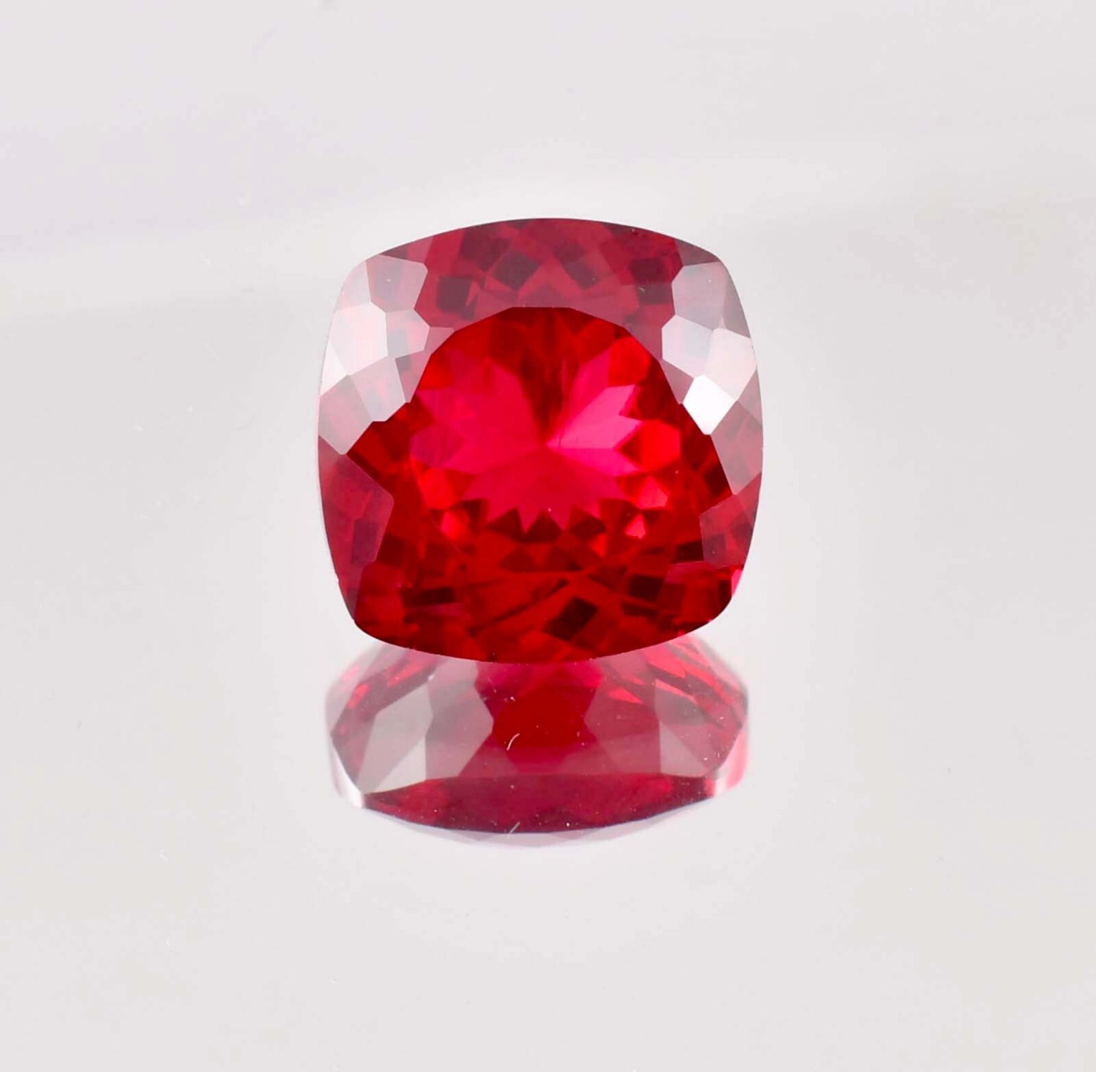 AAA+ Flawless Natural Red Painite (GIT Certified) Gemstone, All Size Available