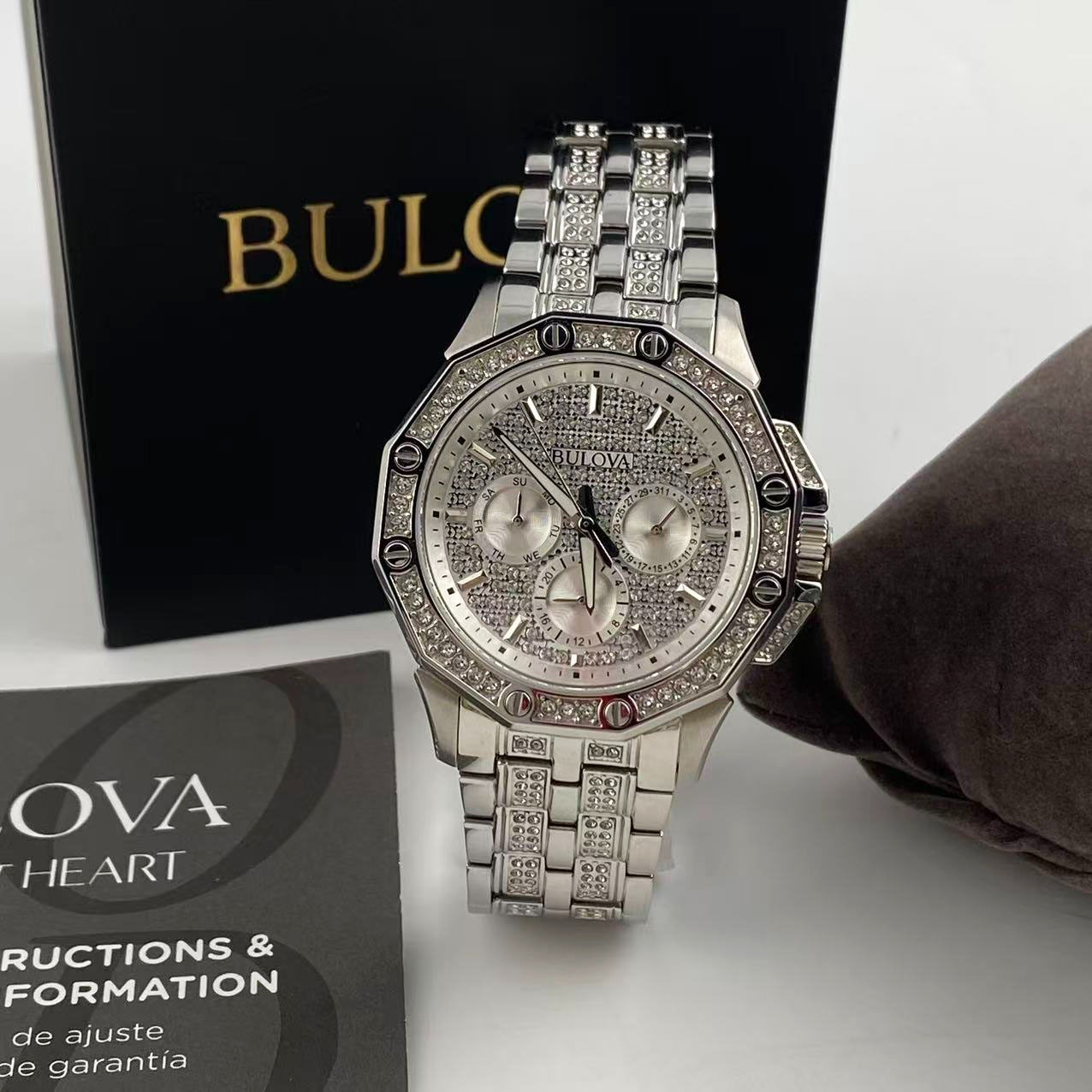 New Bulova Octava Crystal Men’s Quartz Watch White Dial Stainless Steel 96C134