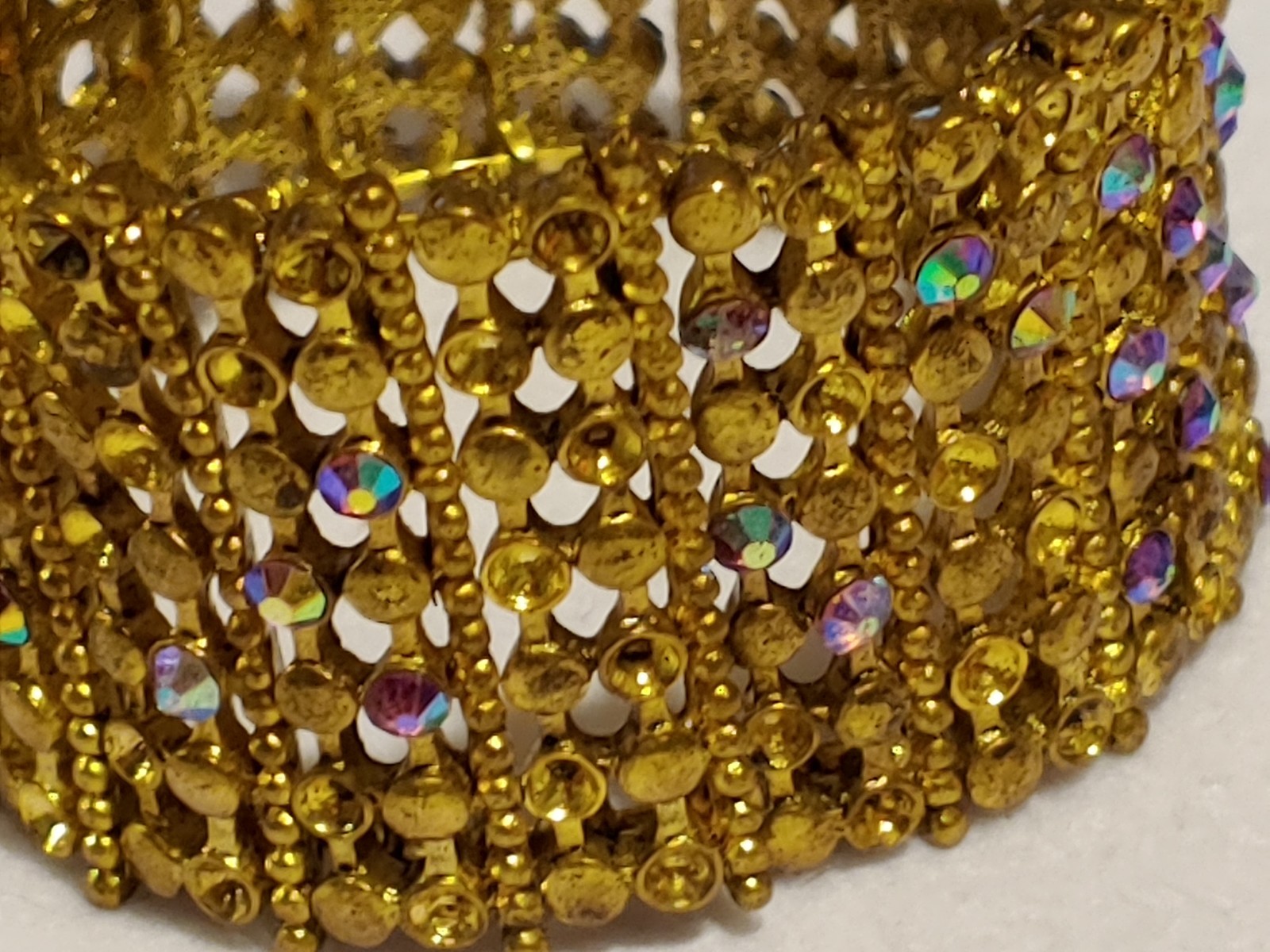 Vintage – 1 1/2 in WIDE RHINESTONE BRACELET – Gold Tone – 2 1/8 in DIA -Heavy