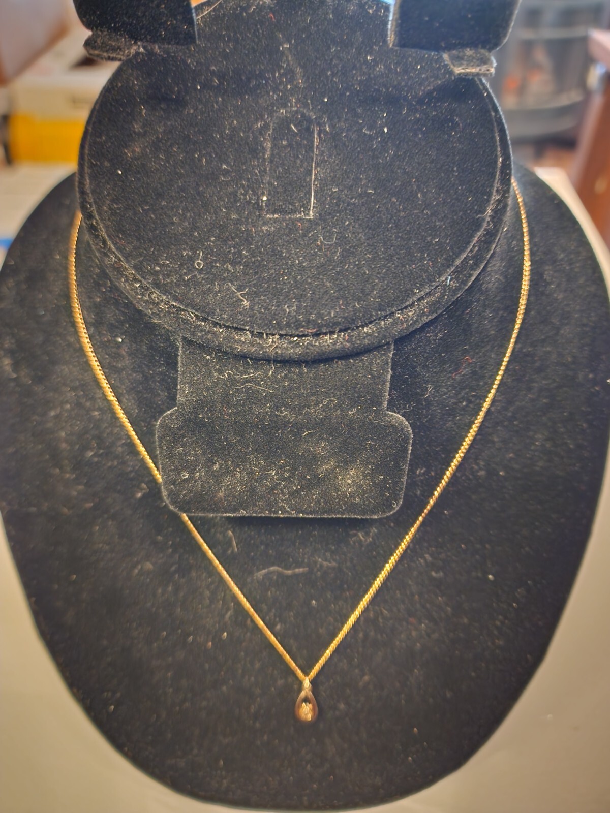 Yellow Gold Necklace 1/2 x 1/4 Inches w/ Stone/Pendant – 19″ Figaro Gold Chain