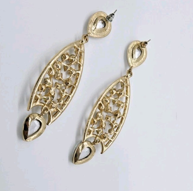 Chandelier Earrings Crystal Pierced Gold Tone Dangling Bridal 3.75 in Couture
