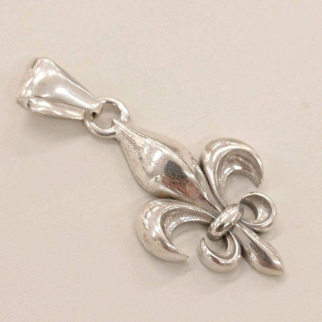 Excellent+++ GORBE/Golbe Sterling Silver 925 Fleur-de-lis Pendant, Made in Italy