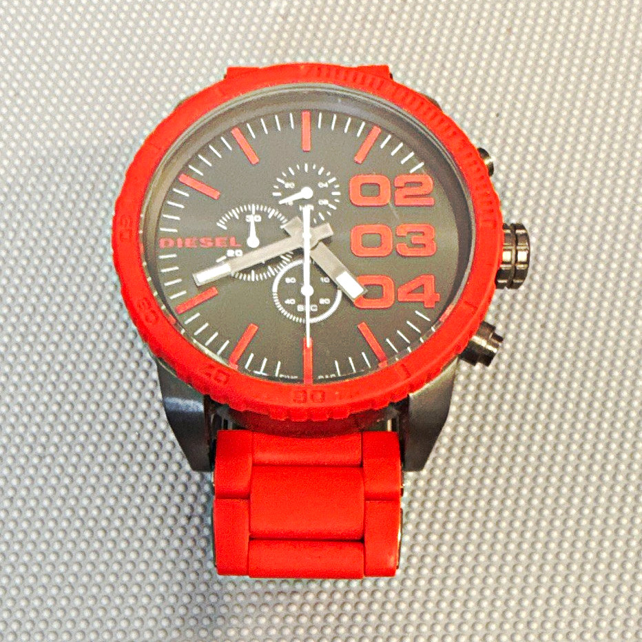 Diesel Only The Brave Men’s Quartz Chronograph 50m Red Silicone Black/Red Dial