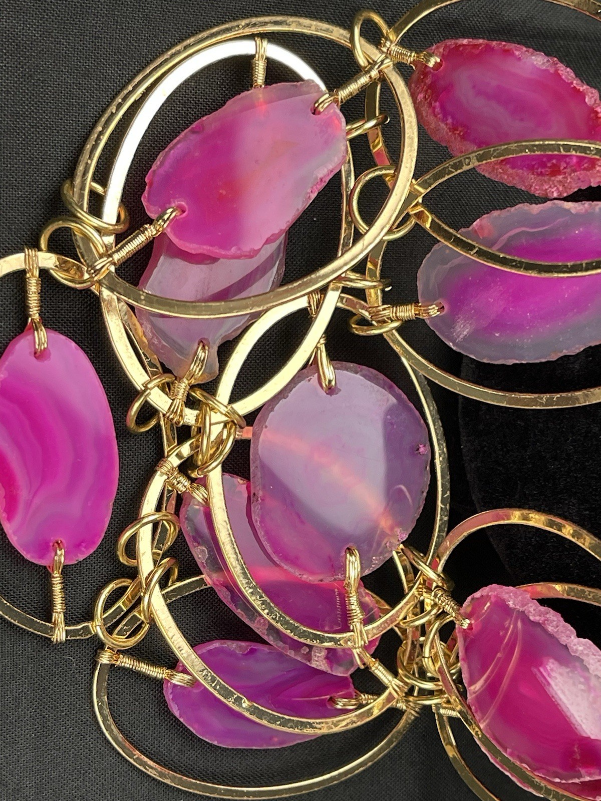 CGI CN Beautiful Statement Pink Gold Tone Necklace.