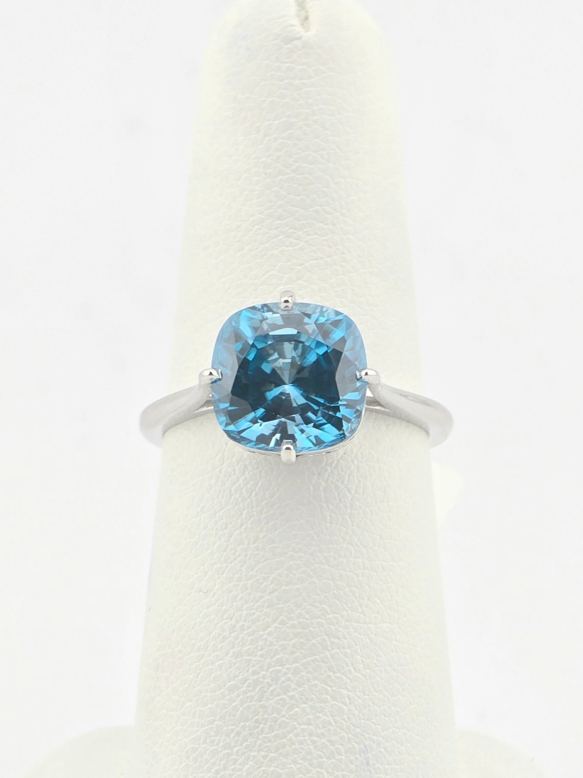 14K WHITE GOLD BLUE ZIRCON 6.18CT RING SIZE 6.75 – 240705