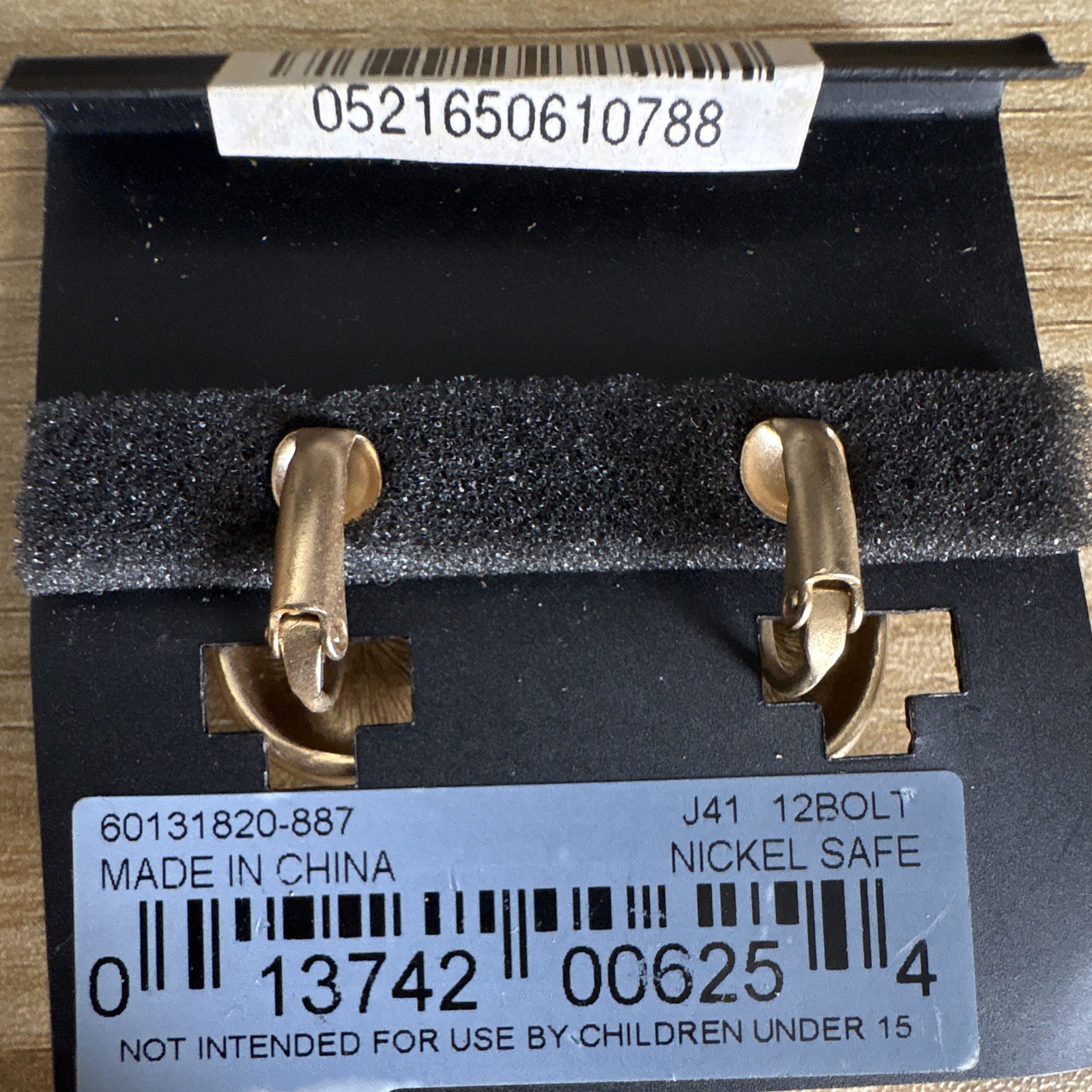 Jones New York Gold Tone Oval Clip-On Dangle Earrings Lobe No Stone Metal MPN