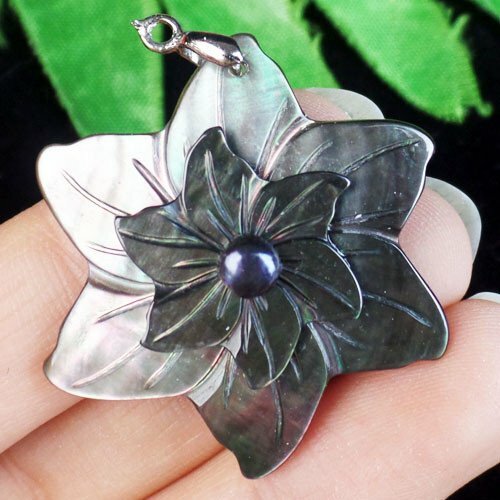 2pcs 35x31x6mm Carved Natural Black YJhell Flower Pendant Bead YJD1912-2