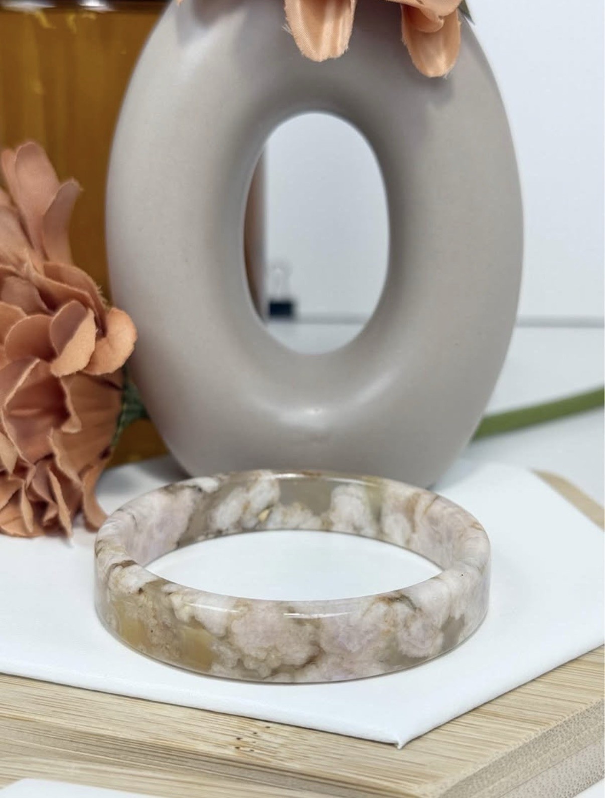 Flower Agate Pink Hard Bangle Size: 58.2MM Width:12.4MM