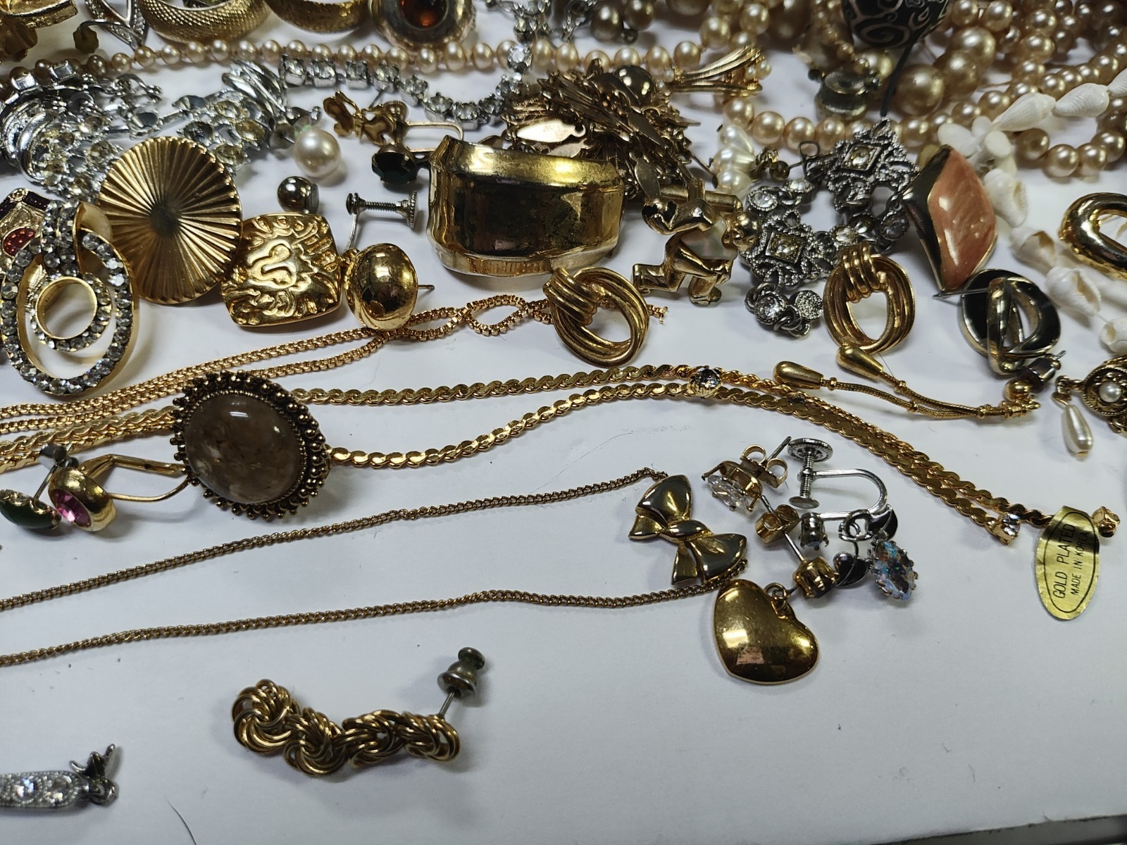 Huge Estate Junk Jewelry Lot 7lbs Earrings Screw Back Clip On Etc (Read Desc.)