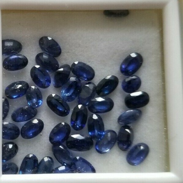 Sapphire Oval Shape Diffused 0.35 carats 5mm x 3mm Certificate Natural
