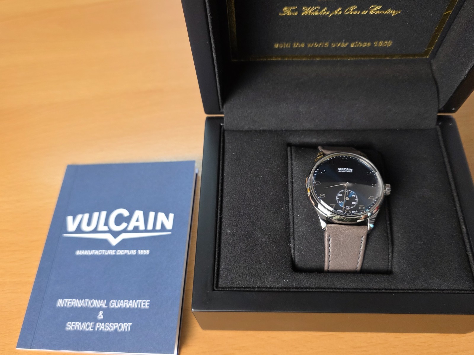 Vulcain Grand Prix Small Second Blue (39mm) 690175A30