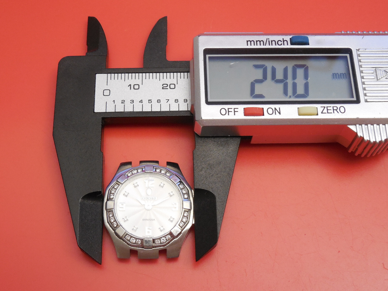 NON WORKING CONCORD 24MM DIAMOND STAINLESS STEEL MINI SARATOGA DATE HEAD ONLY
