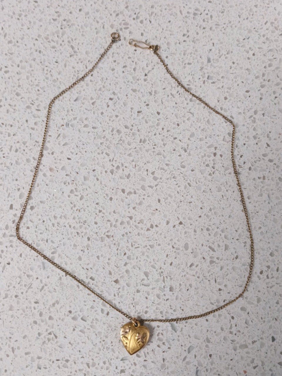 1/20 12K Gold Filled Vintage Heart Pendant With Chain