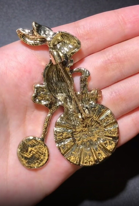 Riding Bike Rabbit Brooch Fashion Rhinestone Party Animal Pin Women Jewelry Gift