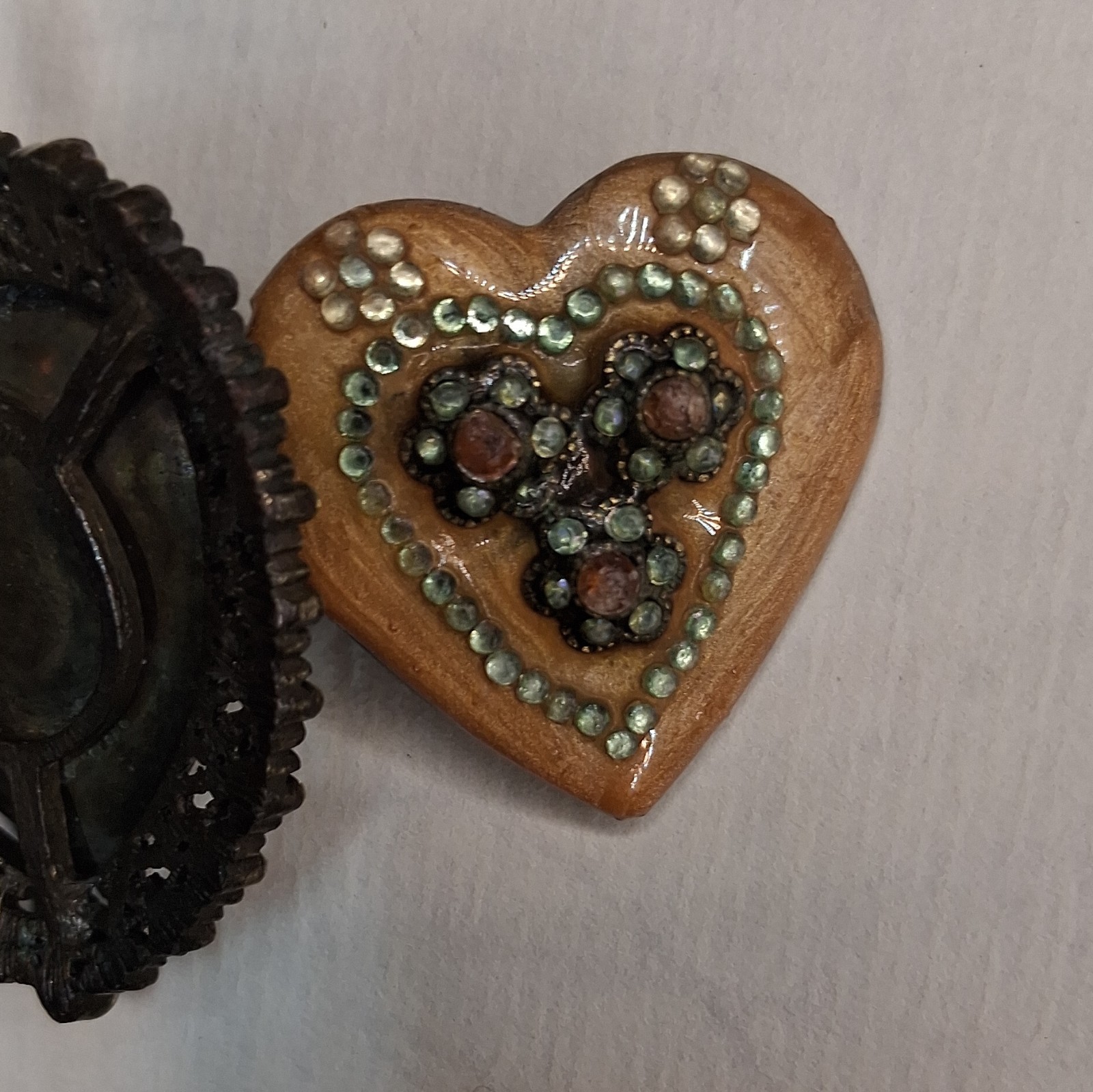 Heart Photo Locket Pendant, Silver Tone Metal, Green Round Crystal, Love Theme