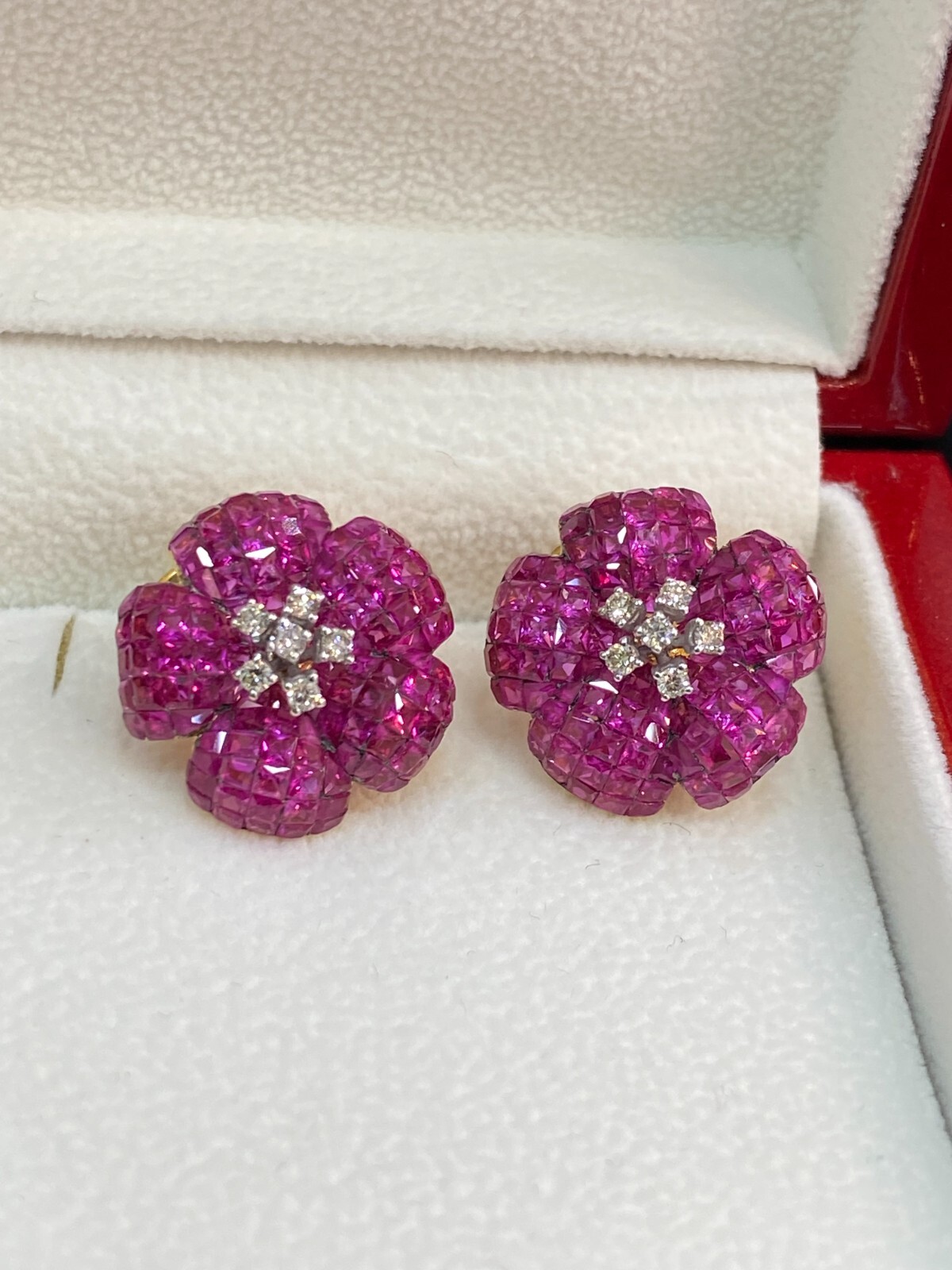 9.86 Ct Round Brilliant Diamonds Princess Cut Ruby Stud Earrings 18K Yellow Gold