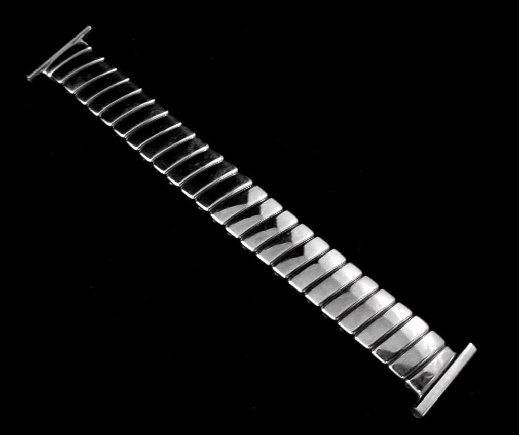 NOS Vintage Bellavance Stainles Steel Watch Band 19mm Straight Lugs 4 1/2in Long