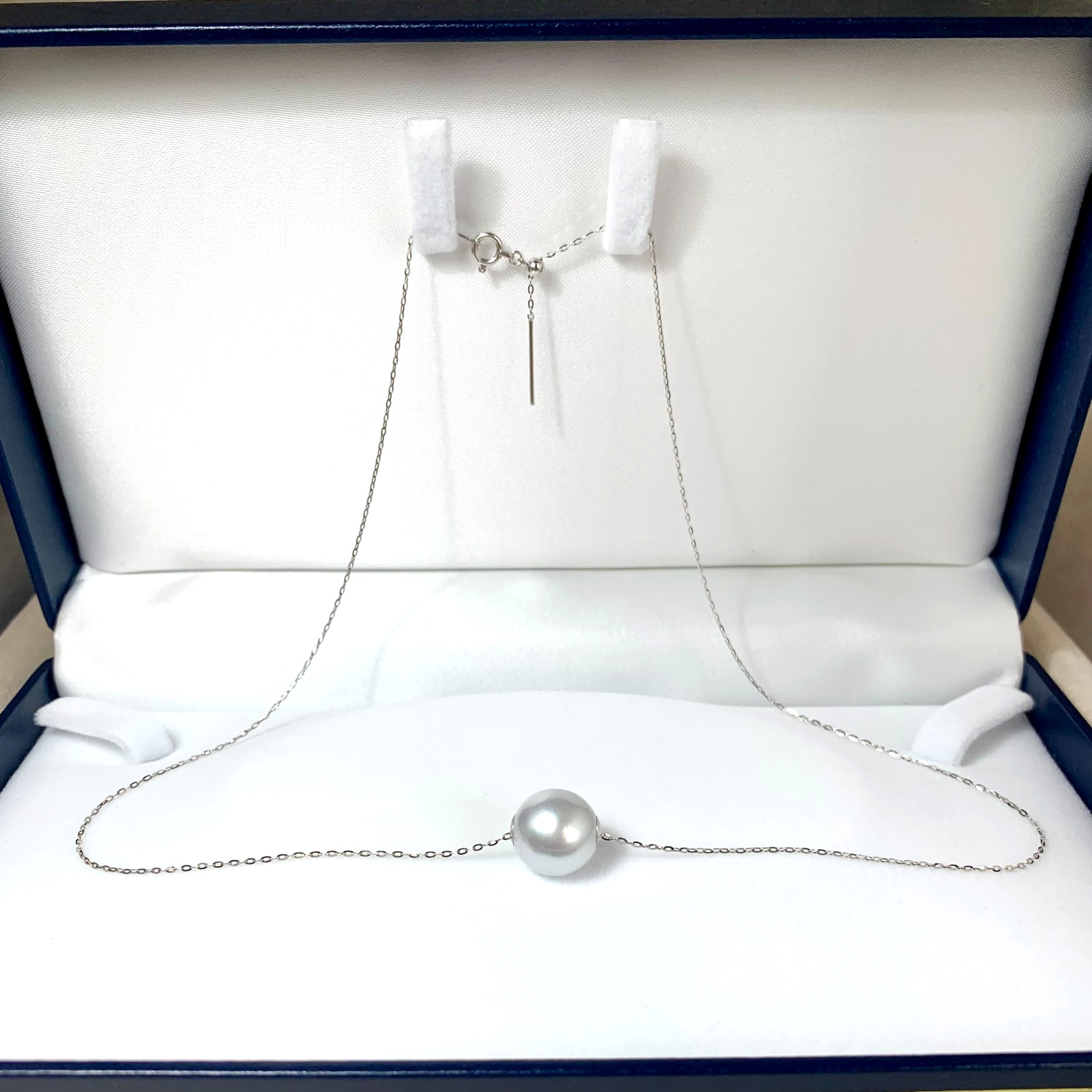 Big 11.6mm Round White South sea pearl Pendant Necklace 18Kt White Gold,17.5″