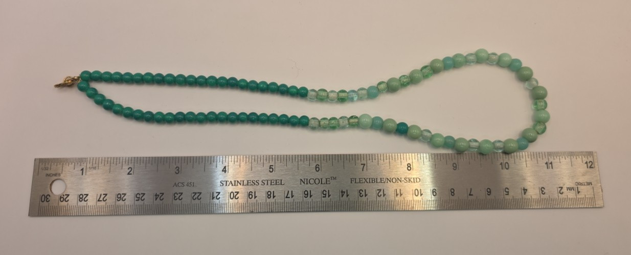 Beaded Necklace Green Solid and Semi-Transparent